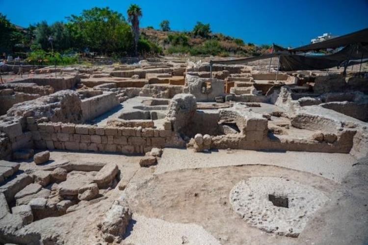 以色列 考古「考古学家在以色列亚夫纳遗址发现中世纪葡萄酒厂废墟」