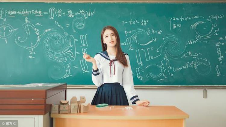 称呼老师真的别用34teacher34老外会不开心的