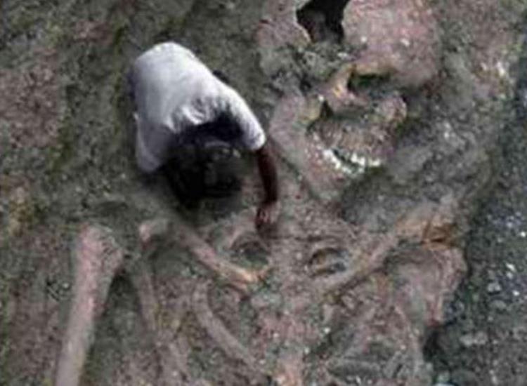 史前巨人遗骸出土这是一则重磅谣言吗,5000年前巨人尸骨