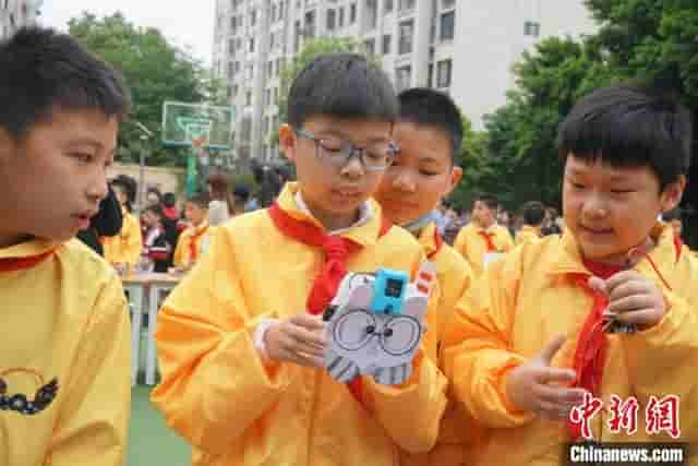 福州一小学信息技术赋能智慧课堂 激发学生学习潜力和创造力