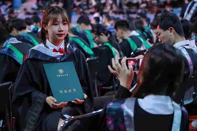 华东地区11所985大学排名！中海大跌出前十，中科大进不了前三