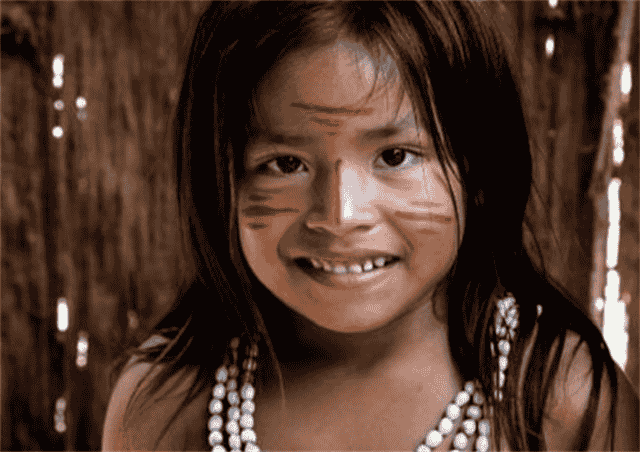 墨西哥有个特殊民族，生下来耳聪目明，3个月后却全部失明